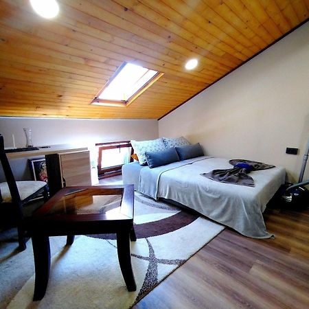 Low Budget Apartment With Breakfast #3 Warna Exterior foto