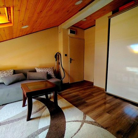 Low Budget Apartment With Breakfast #3 Warna Exterior foto