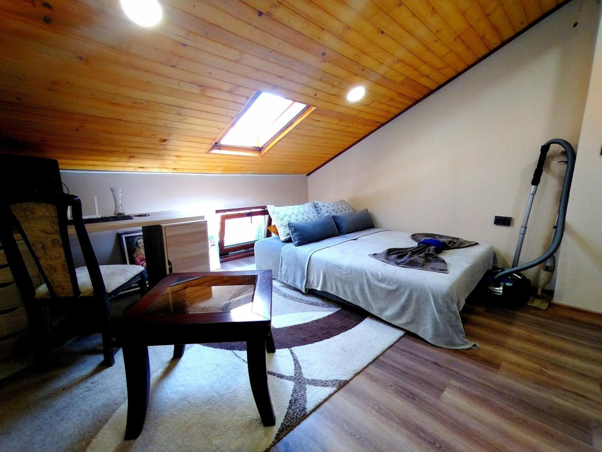 Low Budget Apartment With Breakfast #3 Warna Exterior foto