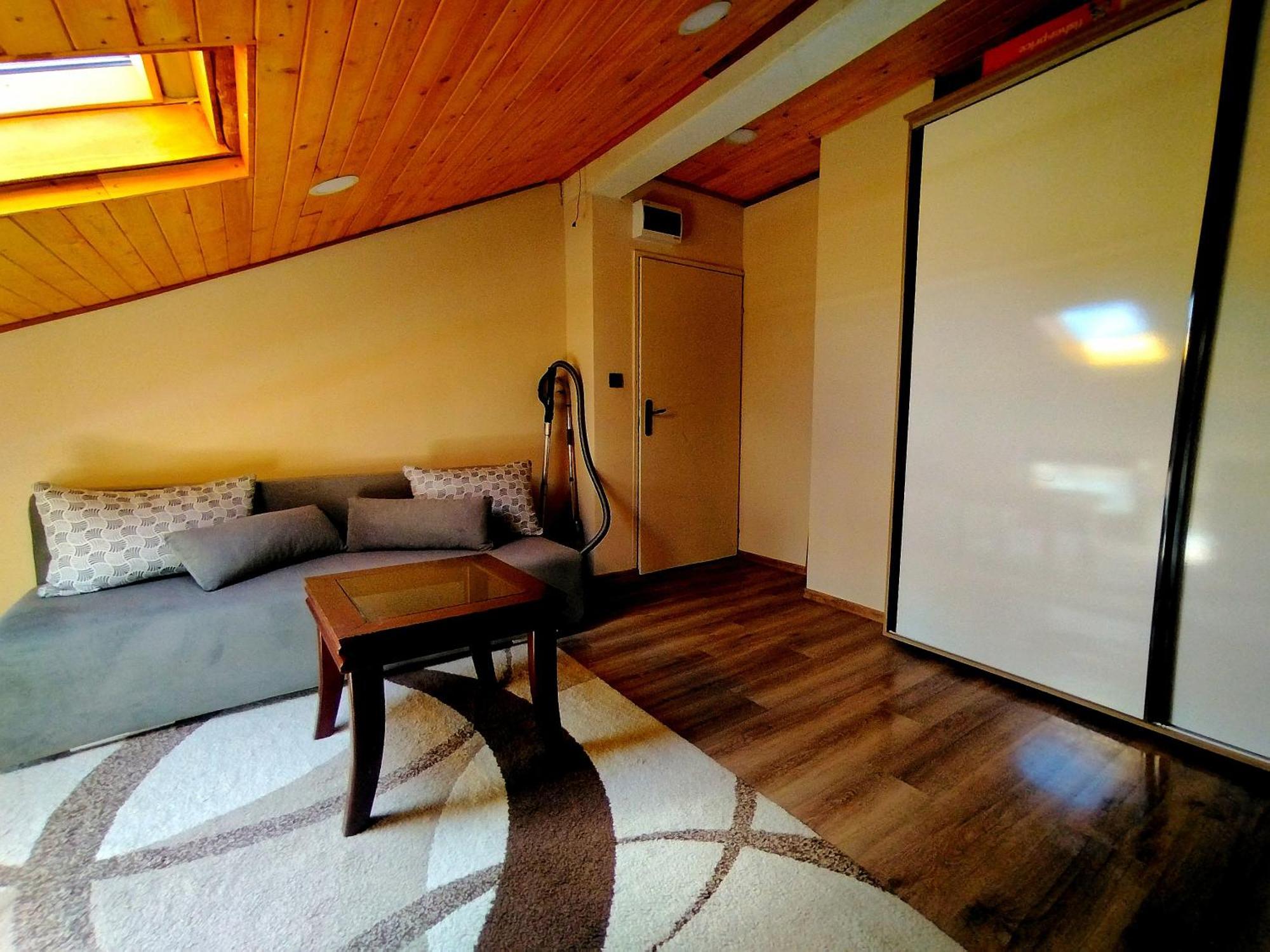 Low Budget Apartment With Breakfast #3 Warna Exterior foto