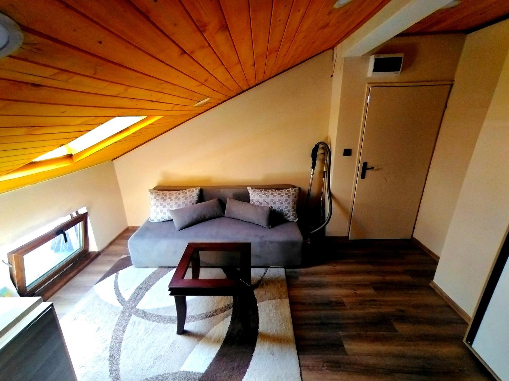 Low Budget Apartment With Breakfast #3 Warna Exterior foto