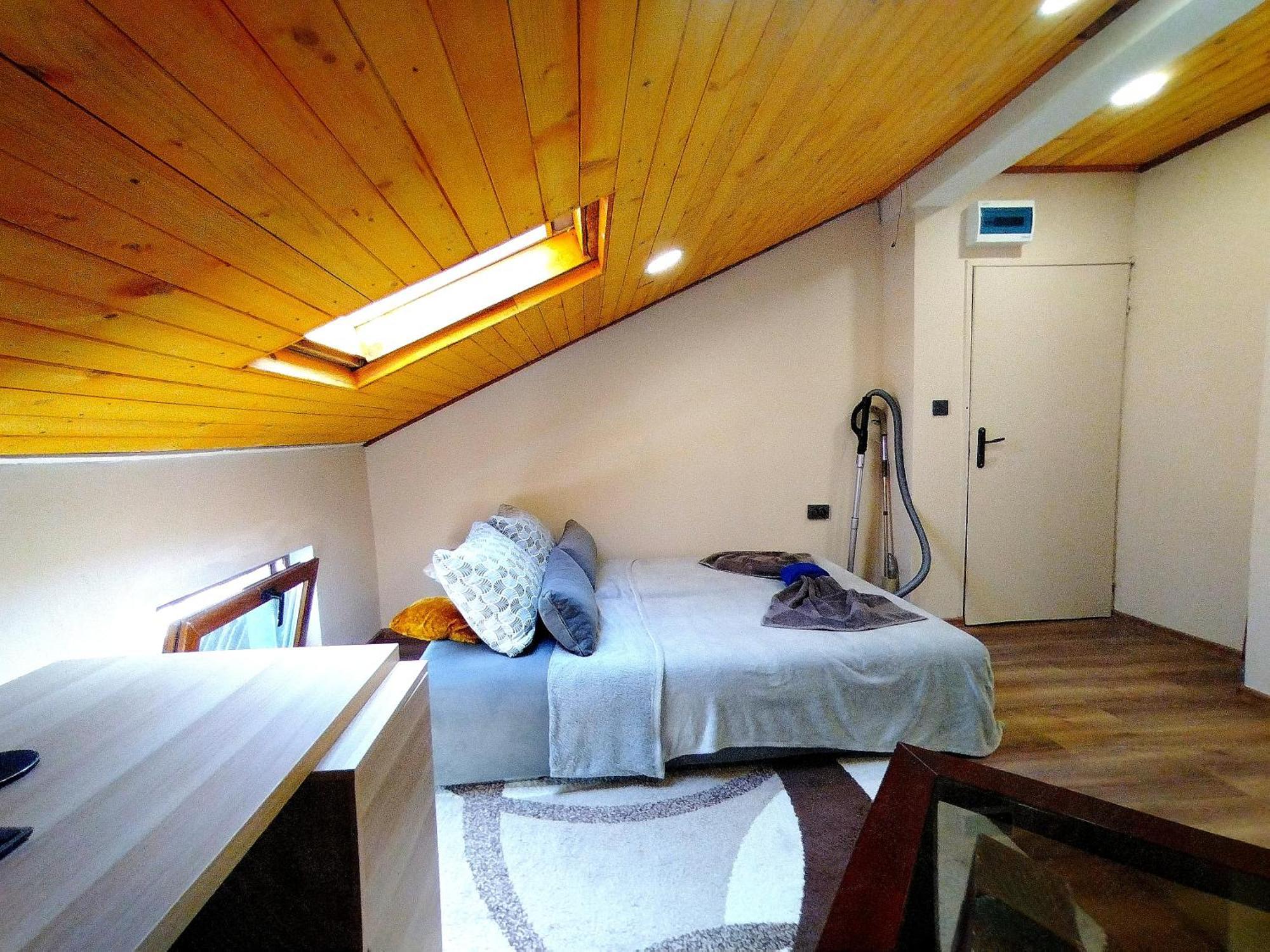Low Budget Apartment With Breakfast #3 Warna Exterior foto